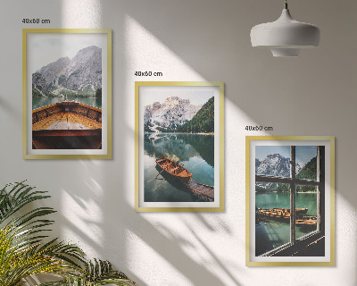 Conjunto de 3 quadros com moldura janela de barcos no lago da montanha