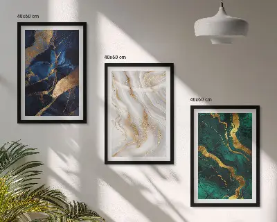 Conjunto de 3 quadros com moldura com padrões abstratos em tons de azul e verde