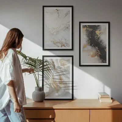 Conjunto de quadros para sala de estar com padrões abstratos em preto e branco