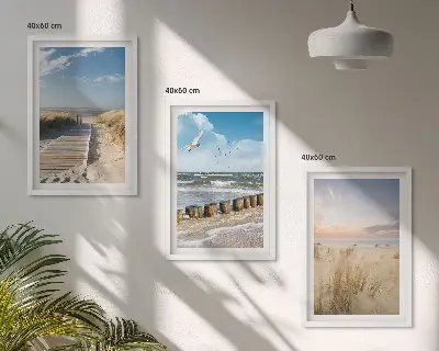 Conjunto de quadros para sala de estar com tema de praia, areia, ondas, céu e pássaros