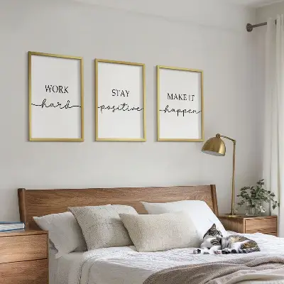 Composição de quadros moderna com inscrições motivacionais minimalistas
