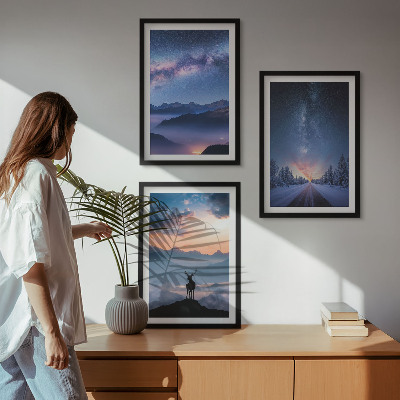 Composição de quadros moderna céu noturno montanhas nevoeiro veado