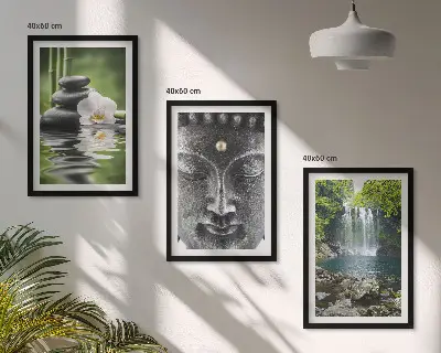 Composição de quadros moderna com a estampa de Buda e pedras da harmonia