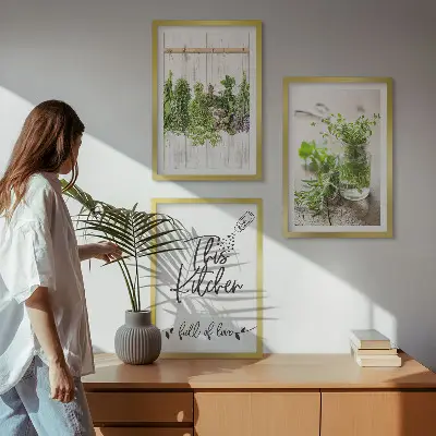 Conjunto de quadros decorativos modernos com tema de cozinha e ervas secas