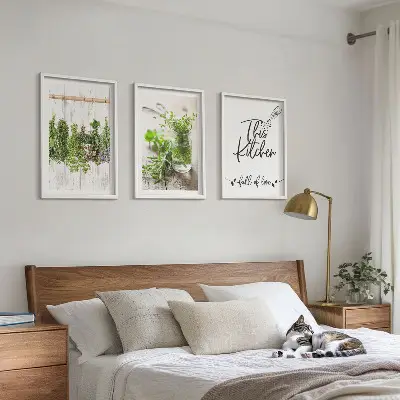 Conjunto de quadros decorativos modernos com tema de cozinha e ervas secas