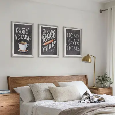 Conjunto de 3 quadros com moldura com estampas de motivos para cozinha