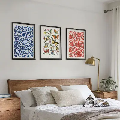 Conjunto de quadros para sala de estar com estética vintage de flores e borboletas