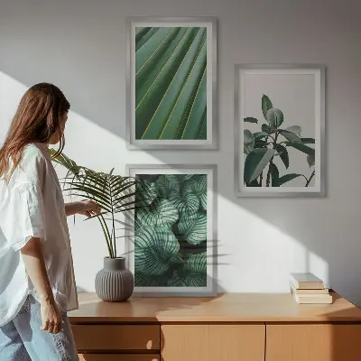 Conjunto de 3 quadros com moldura com estampa de folhas tropicais estéticas