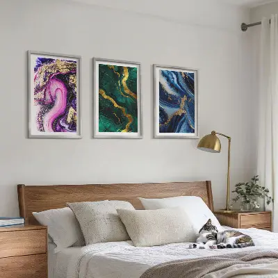 Conjunto de quadros para sala de estar com padrões abstratos em verde e rosa