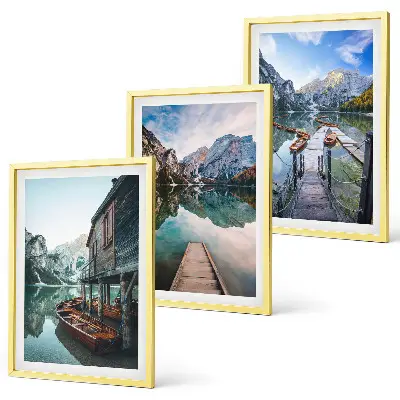 Conjunto de quadros decorativos modernos paisagem de barcos de madeira no lago com montanhas