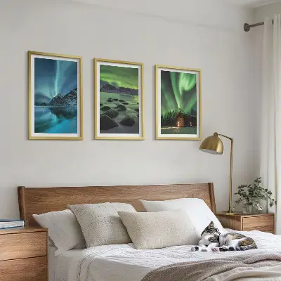 Composição de quadros moderna com paisagens de inverno, aurora boreal e montanhas