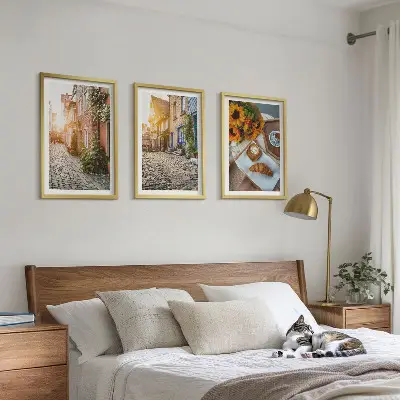 Conjunto de quadros para sala de estar com estampa de ruas, café e girassóis