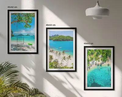Conjunto de 3 quadros com moldura de praias com palmeiras e água cristalina
