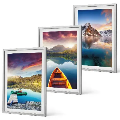 Composição de quadros moderna com paisagens de lagos, montanhas e barcos