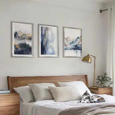 Conjunto de quadros para sala de estar com paisagens montanhosas em tons de azul e cinza