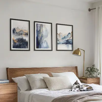 Conjunto de quadros para sala de estar com paisagens montanhosas em tons de azul e cinza