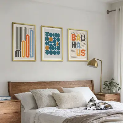 Composição de quadros moderna com padrões geométricos da Bauhaus