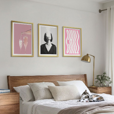 Conjunto de 3 quadros com moldura Retrato elegante com champanhe para relaxar