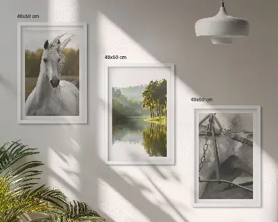 Conjunto de 3 quadros com moldura tema natureza rio dos cavalos brancos