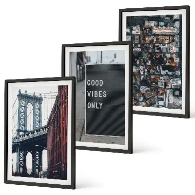 Conjunto de quadros para sala de estar com estampa de ponte, inscrições da cidade e vista aérea