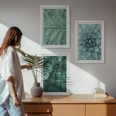 Conjunto de quadros para sala de estar com detalhe de folhas de planta