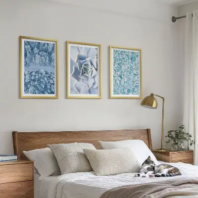Conjunto de quadros para sala de estar com estampa de água azul e flor de floresta de inverno