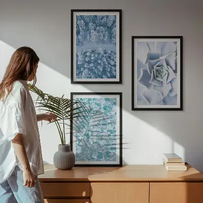 Conjunto de quadros para sala de estar com estampa de água azul e flor de floresta de inverno