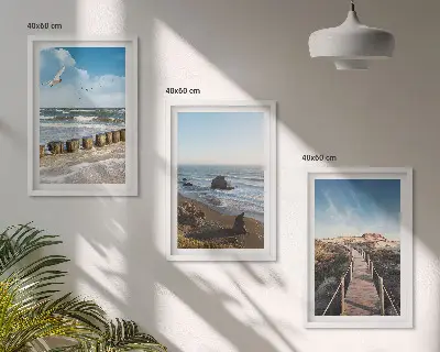 Conjunto de 3 quadros com moldura ondas da praia e caminhada no píer suspenso