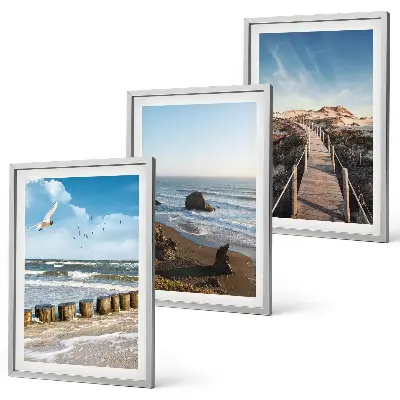 Conjunto de 3 quadros com moldura ondas da praia e caminhada no píer suspenso