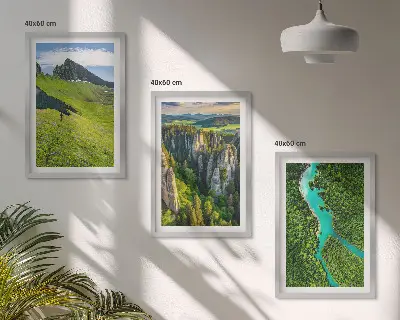Composição de quadros moderna paisagem de montanhas com rochas e rio verde