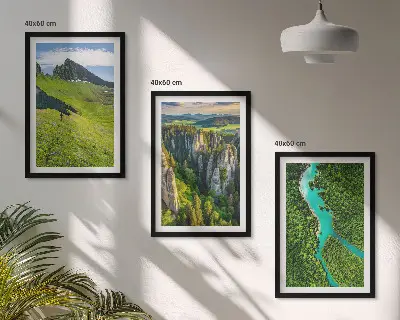Composição de quadros moderna paisagem de montanhas com rochas e rio verde