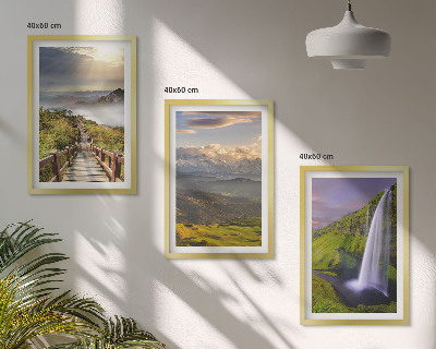 Conjunto de 3 quadros com moldura Paisagens montanhosas com cachoeira