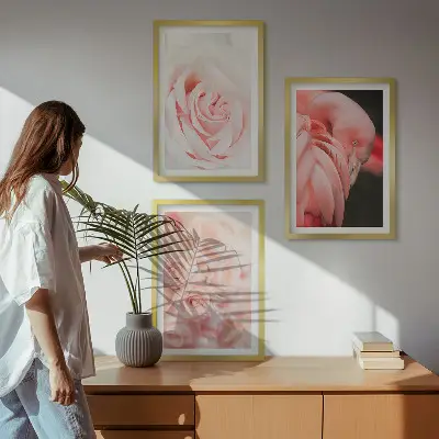 Conjunto de quadros para sala de estar com estampas de flamingos em rosa pastel