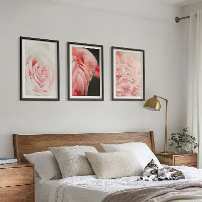 Conjunto de quadros para sala de estar com estampas de flamingos em rosa pastel