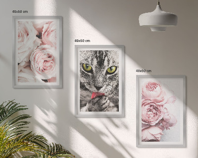 Conjunto de 3 quadros com moldura Gato em flores cor-de-rosa