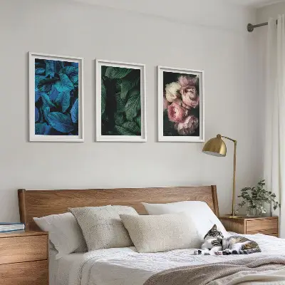Composição de quadros moderna com folhas e flores em cores variadas