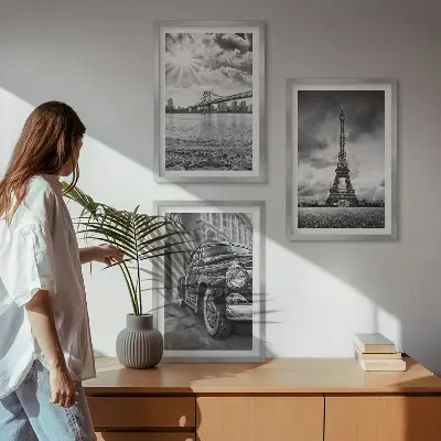 Conjunto de 3 quadros com moldura com vistas da cidade, pontes e Torre Eiffel