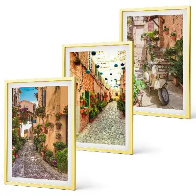 Conjunto de 3 quadros com moldura com tema de ruas e flores em atmosfera italiana