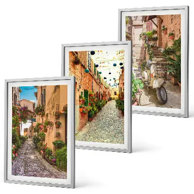 Conjunto de 3 quadros com moldura com tema de ruas e flores em atmosfera italiana