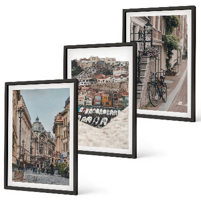 Conjunto de 3 quadros com moldura As charmosas ruas do porto da cidade.