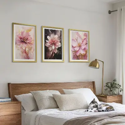 Composição de quadros moderna com arranjo de rosas brancas