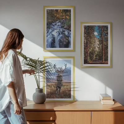 Composição de quadros moderna Cachoeira floresta montanhas veado natureza