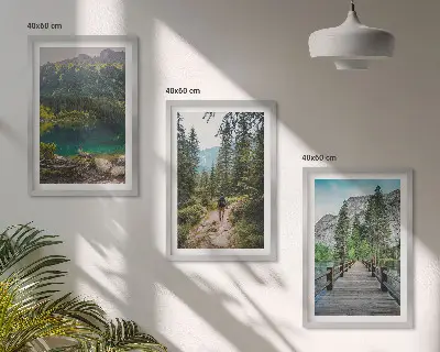 Conjunto de quadros para sala de estar com temática de montanhas, lagos, florestas e trilhas
