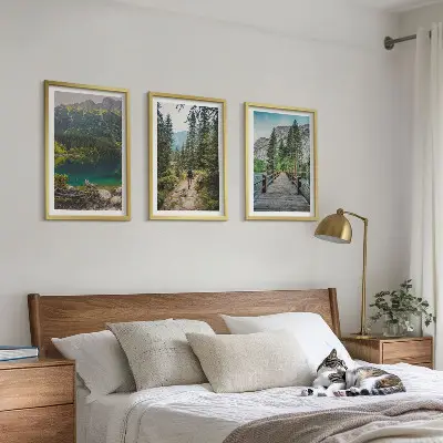 Conjunto de quadros para sala de estar com temática de montanhas, lagos, florestas e trilhas