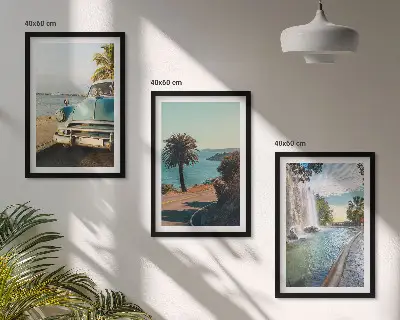 Composição de quadros moderna com estética de cachoeira e palmeiras em férias
