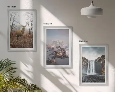Conjunto de 3 quadros com moldura de paisagens montanhosas selvagens