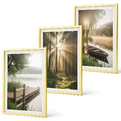 Conjunto de 3 quadros com moldura paisagem de lago, floresta e barco sob neblina matinal