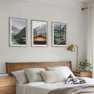 Composição de quadros moderna paisagem de casas de campo em lago de montanha