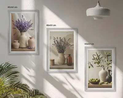 Conjunto de quadros decorativos modernos com vasos de flores de lavanda e azeitonas