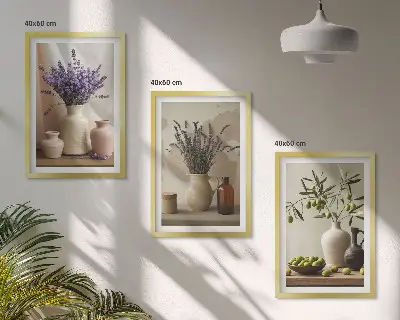 Conjunto de quadros decorativos modernos com vasos de flores de lavanda e azeitonas